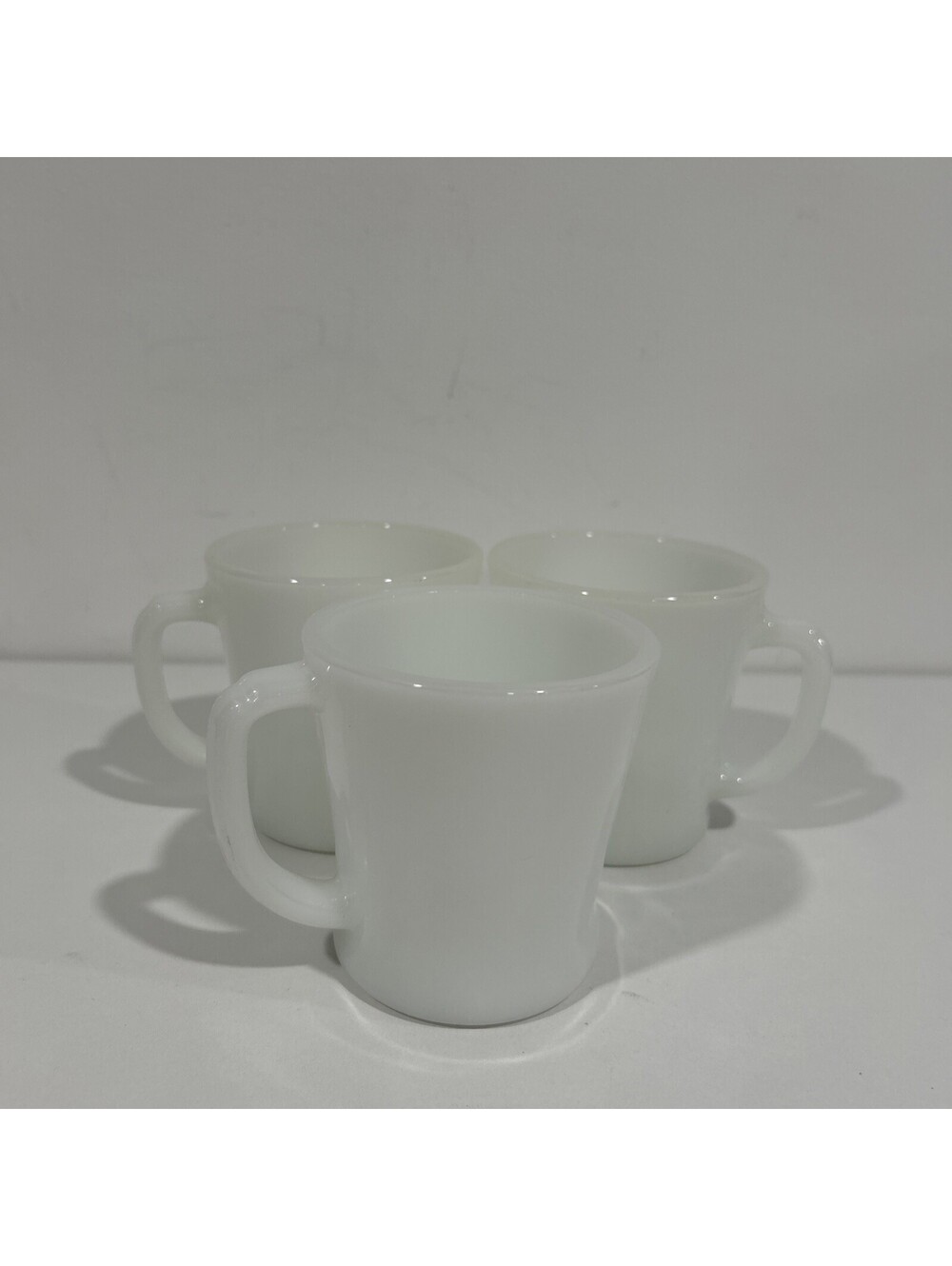 Vintage Fire King Anchor Hocking White Milk Glass D Handle Coffee Cups Mugs